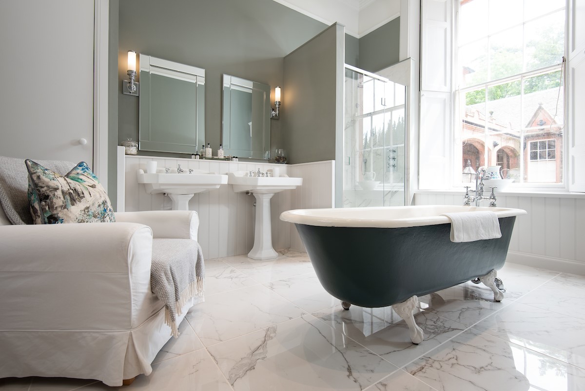 The Lauderdale - bathroom with roll top bath
