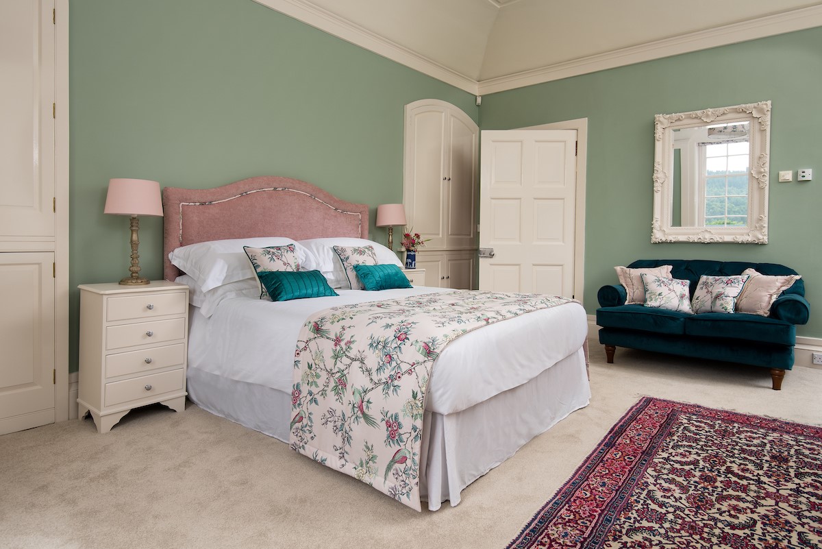 Fairnilee House - Alexandra - with king size bed and two seater sofa