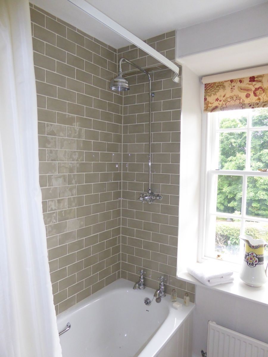 Abbey House - the family bathroom adjacent to bedroom four has a bathroom with shower over