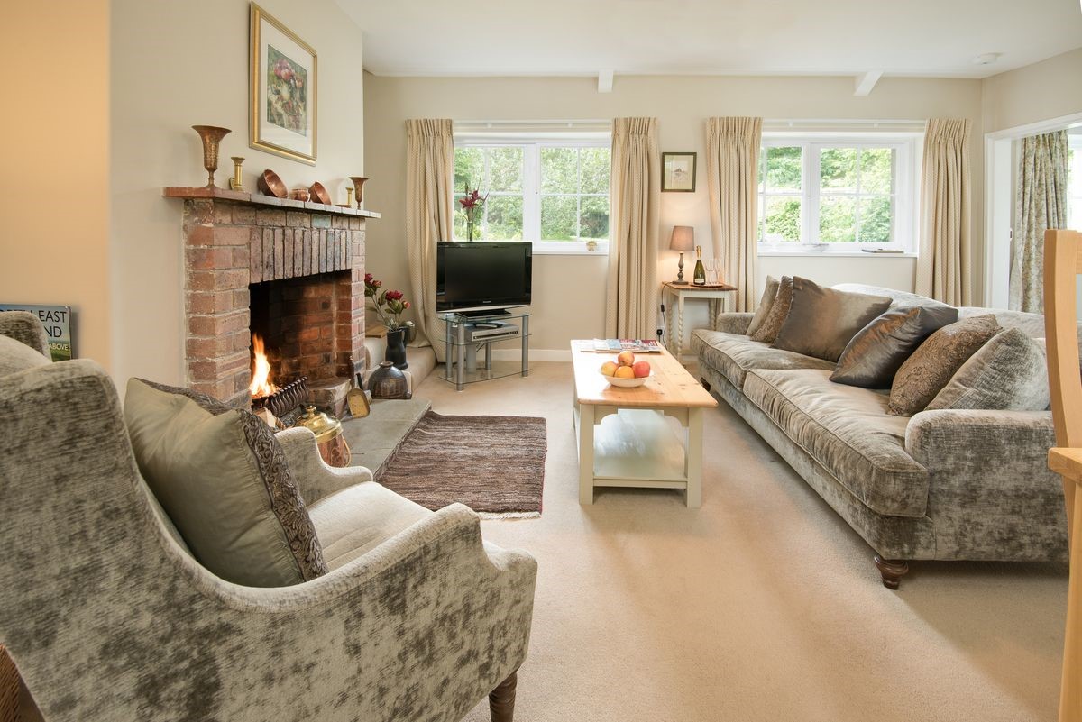 Milfield Hill Cottage - sitting room