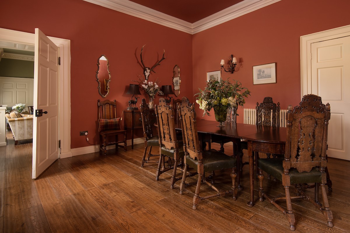 Eslington East Wing - dining room with large table seating up to 10 guests