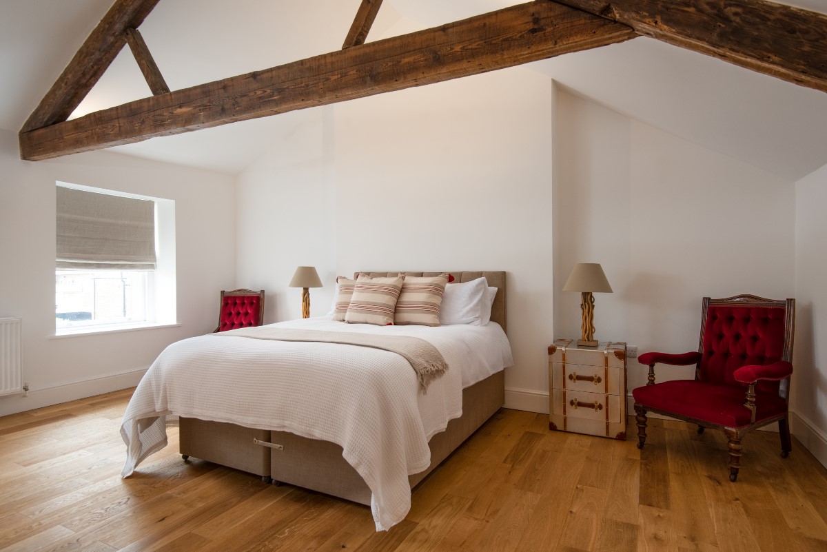 Number One Clayport Street - bedroom four on the second floor with zip and link beds