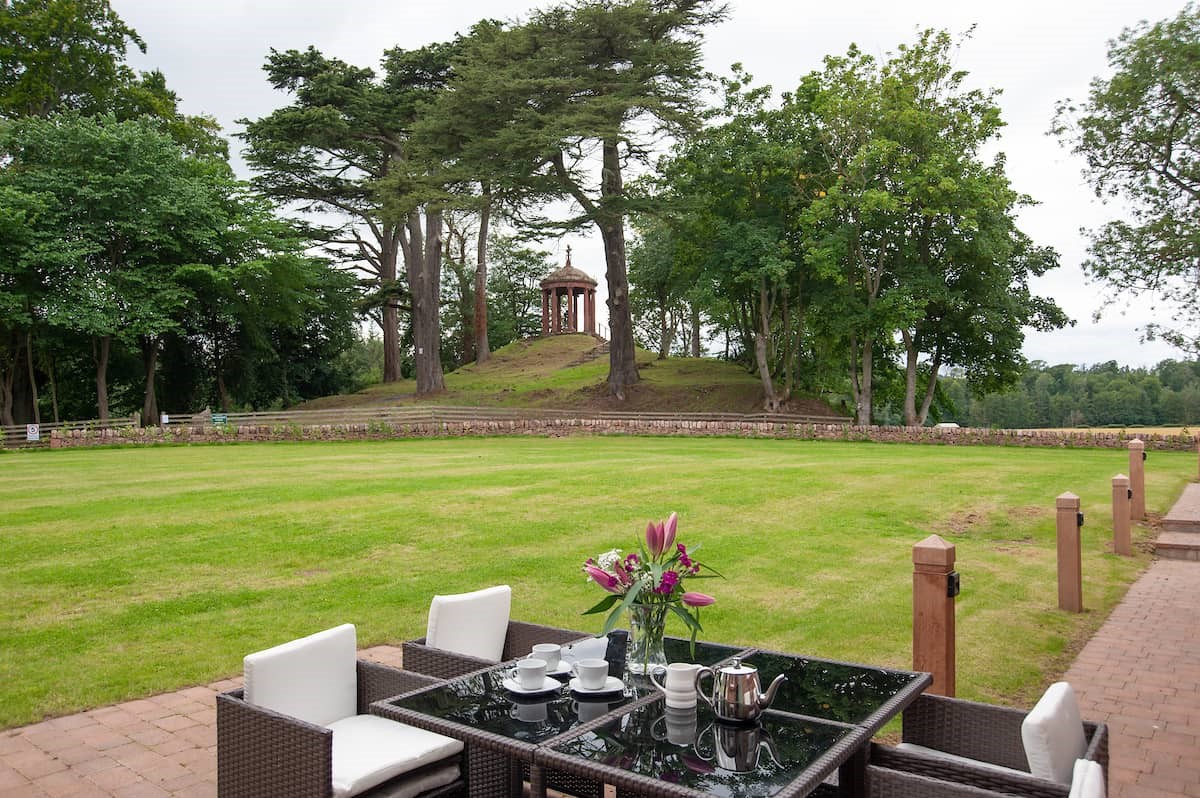Dryburgh Steading Three - garden with outside seating area