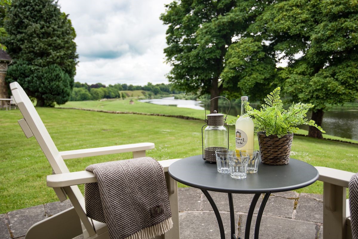Hamilton House - enjoy the stunning view of the River Tweed