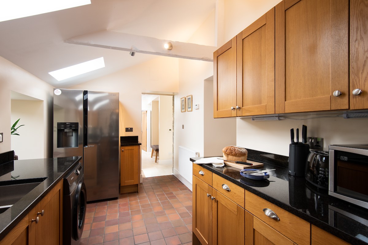 Tutor's Lodge - traditional-style kitchen with modern cabinetry and appliances