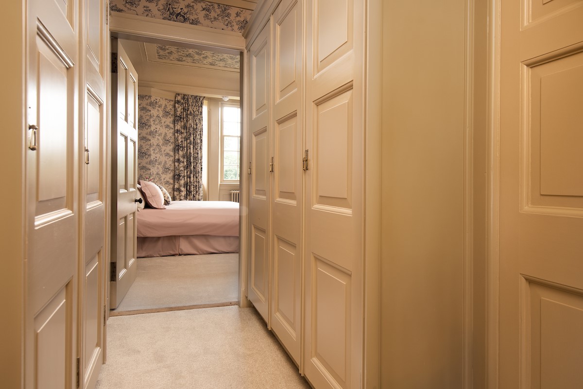 Fairnilee House - Inchcape - outer dressing area with built-in wardrobes