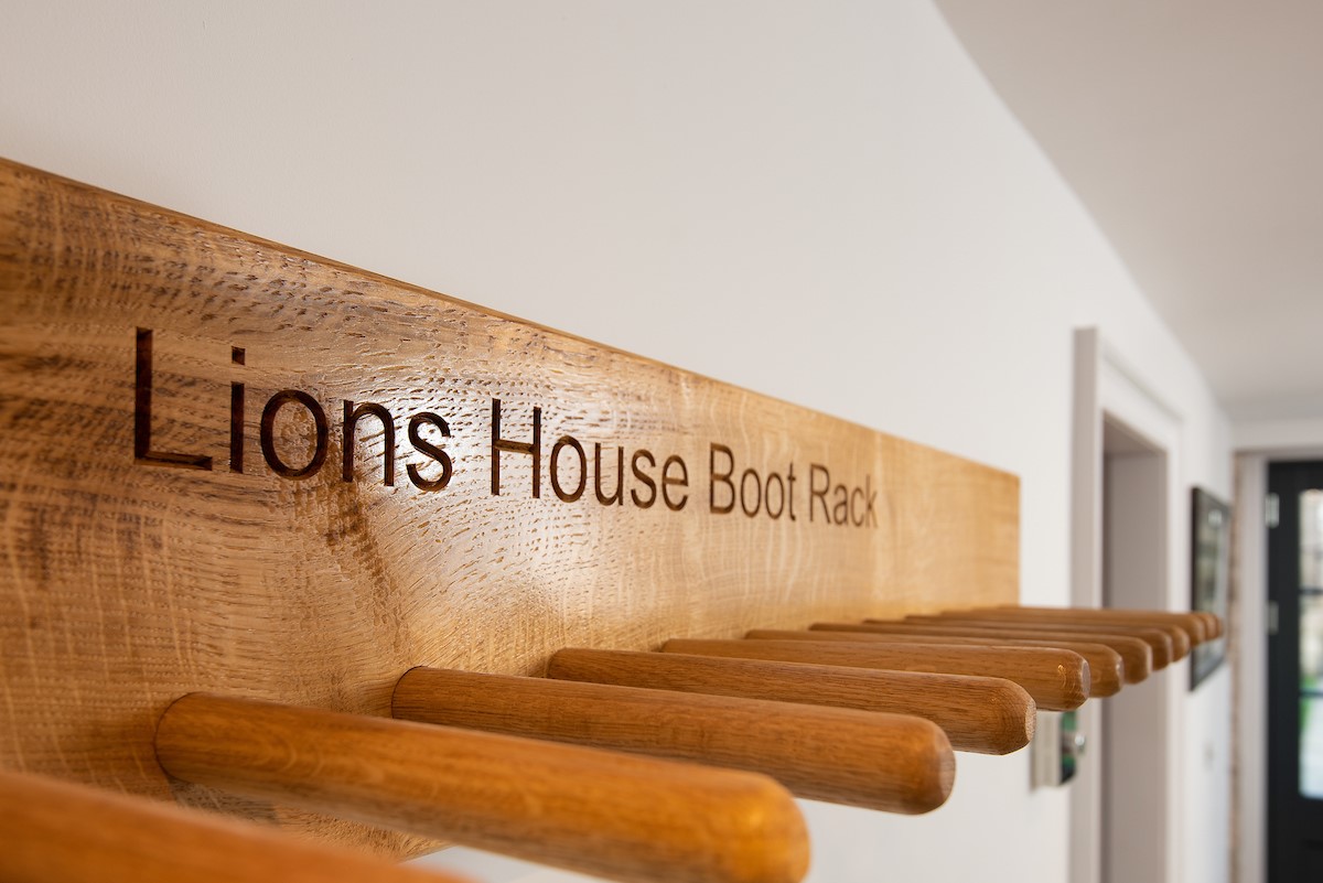 Lions House - boot rack - perfect for outdoor gear