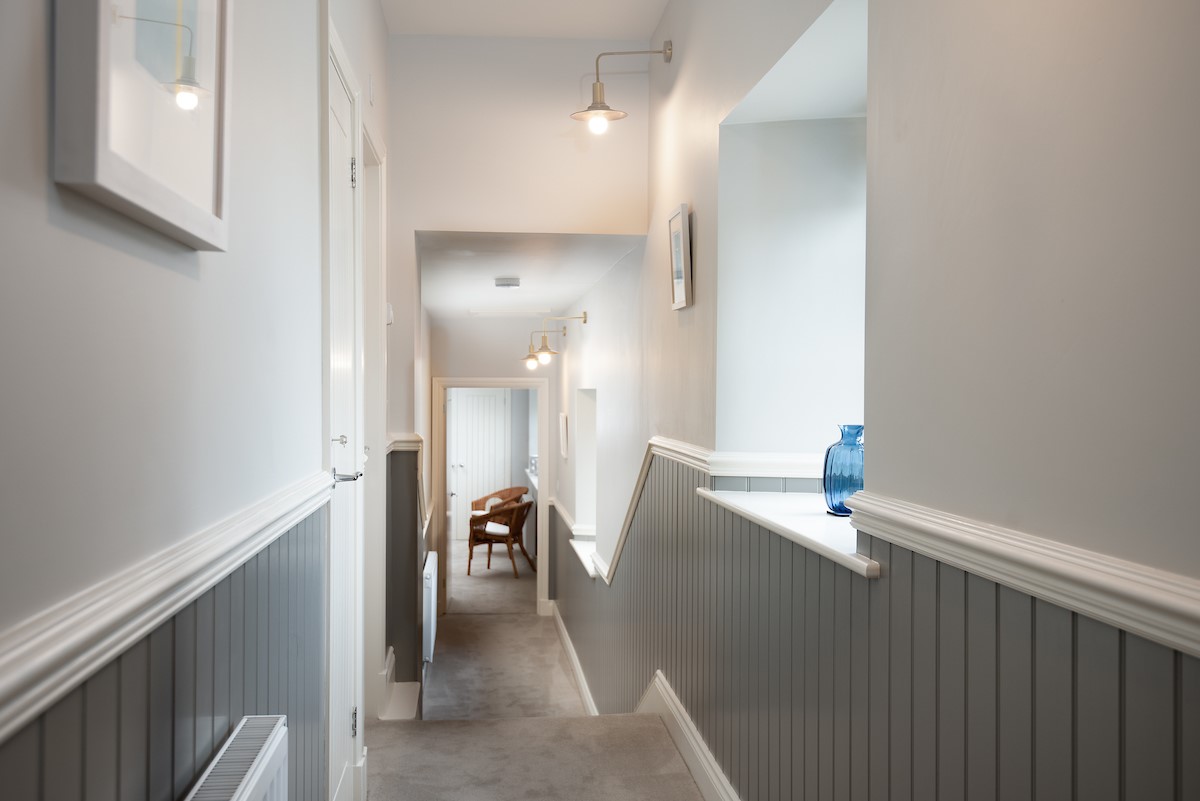 Farm Cottage - hallway with panelling