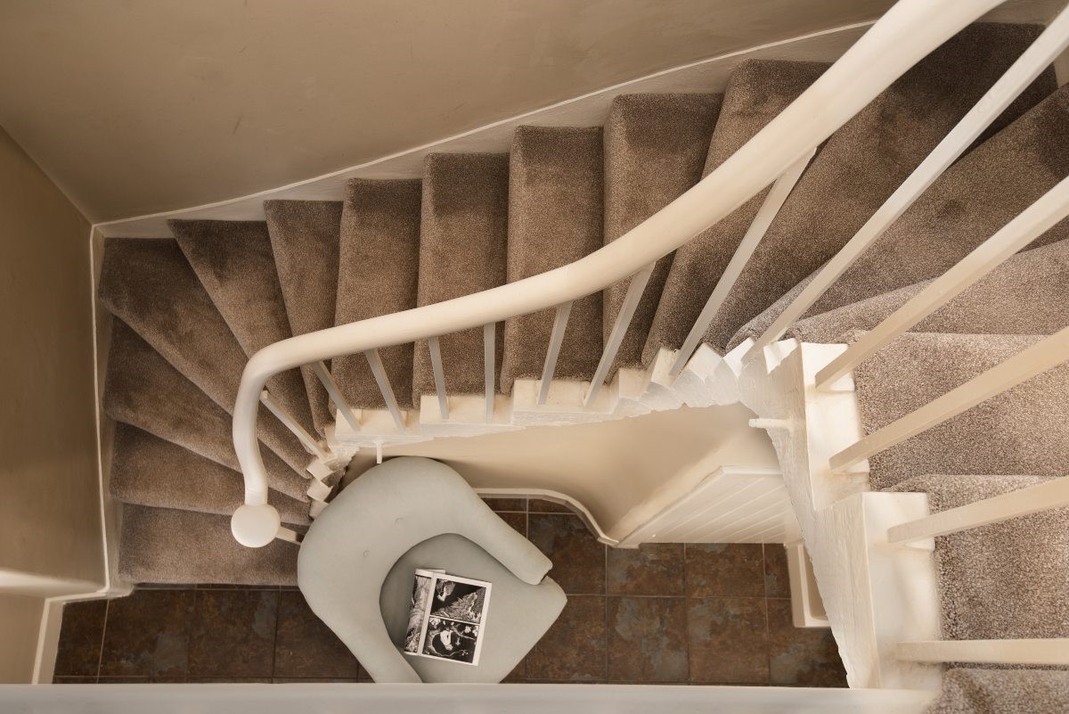 Birch Cottage - staircase leading to first floor