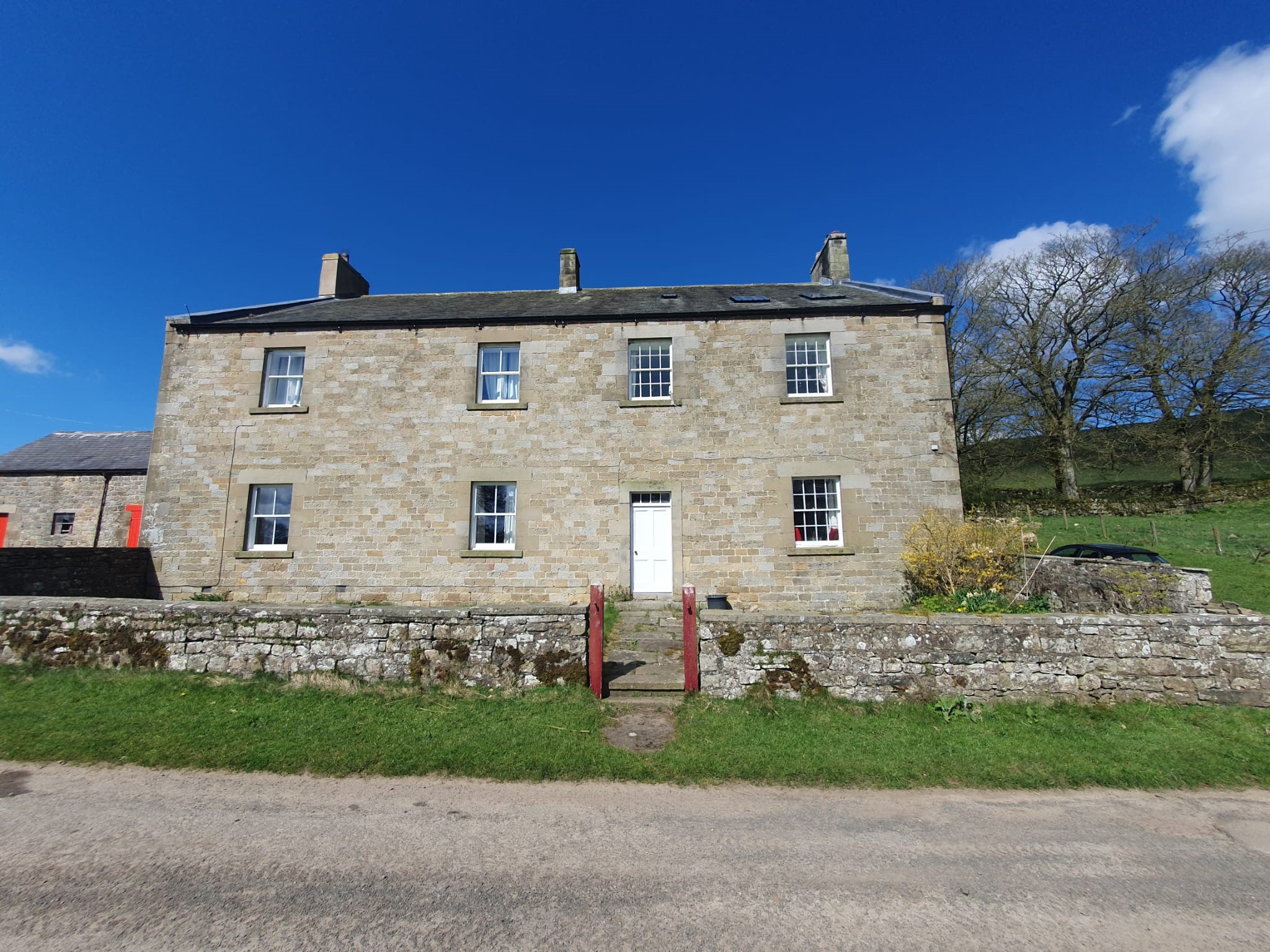 Walltown Farm Cottage And Neighbouring House