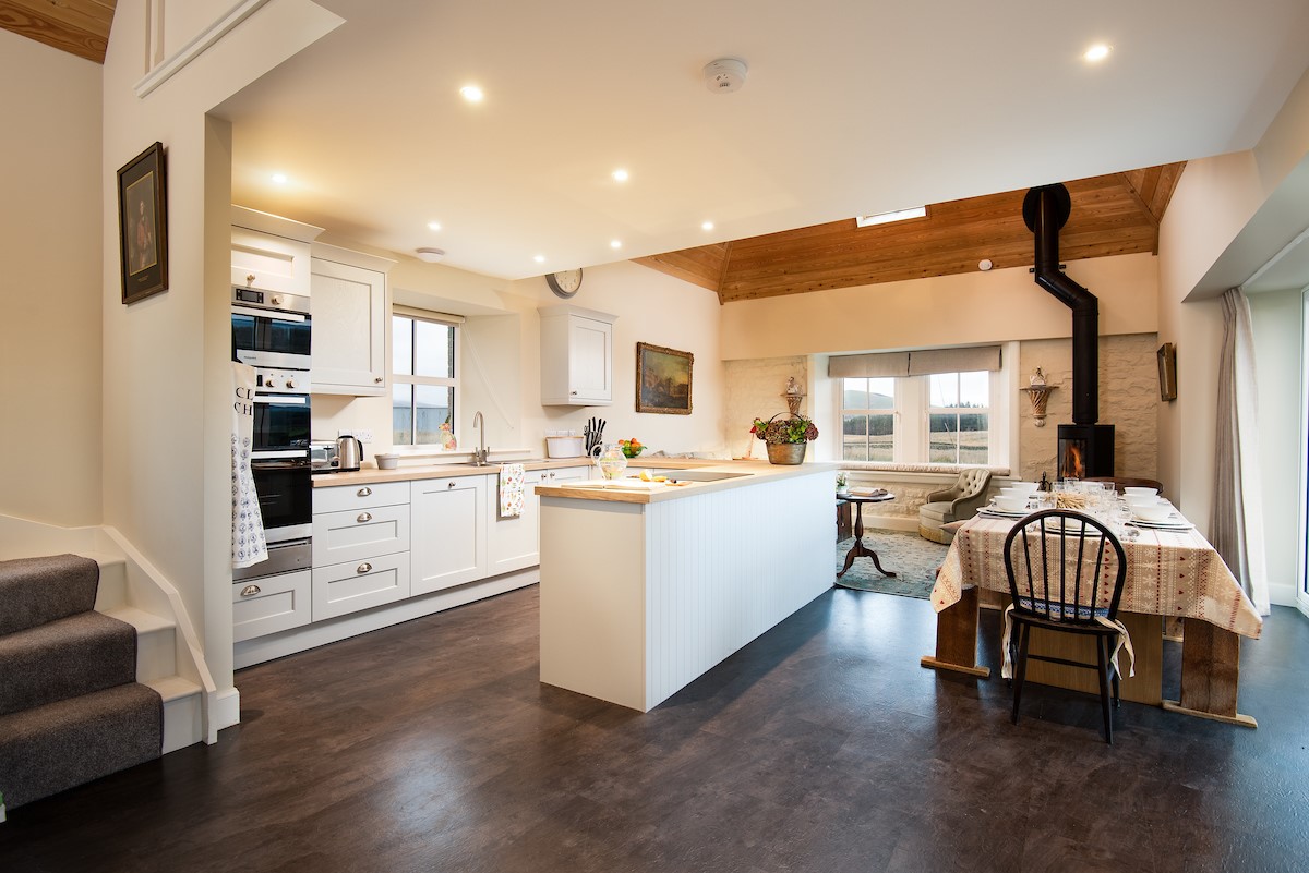 The Bothy at Redheugh - open-plan kitchen and dining area
