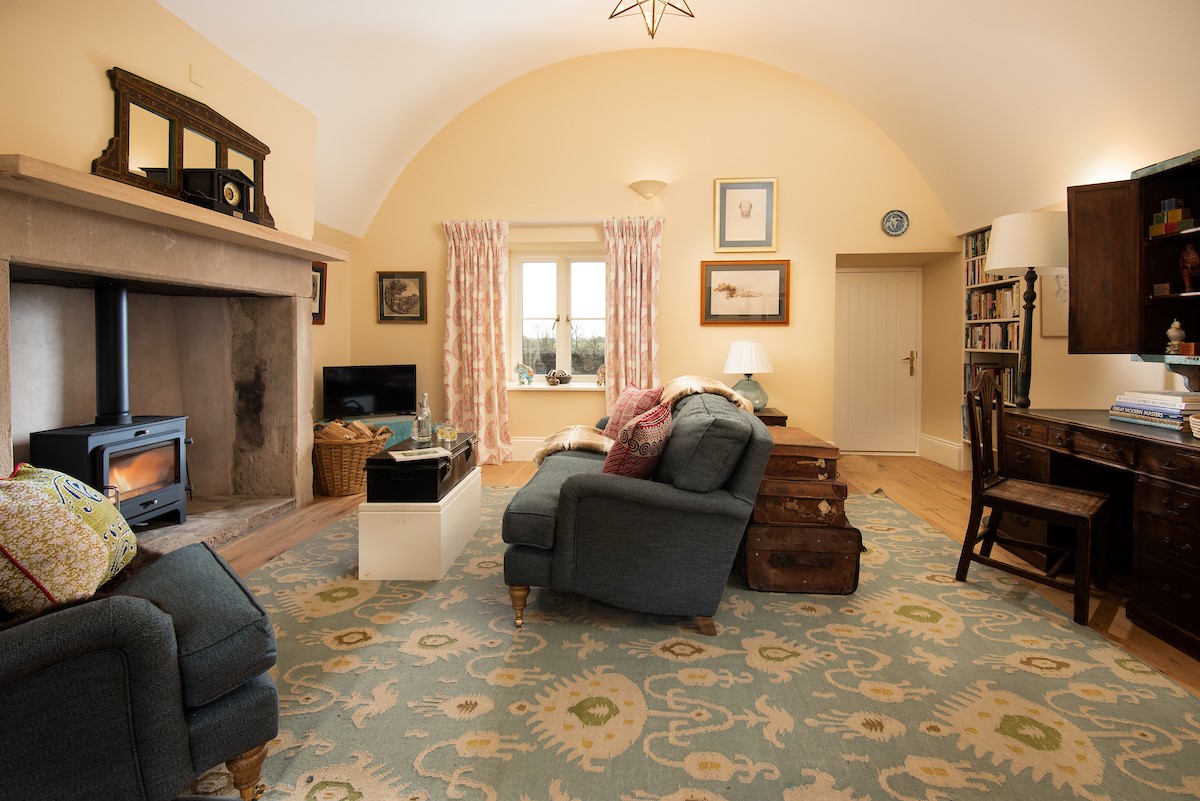 Lakeside Cottage - Emily - the sitting room has a spectacular ceiling and calming interior
