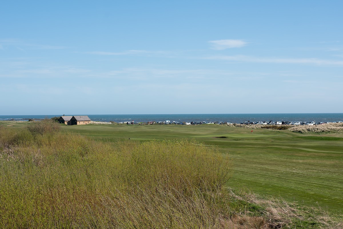 Marine House Cottage - the fantastic views of the golf course and coastline
