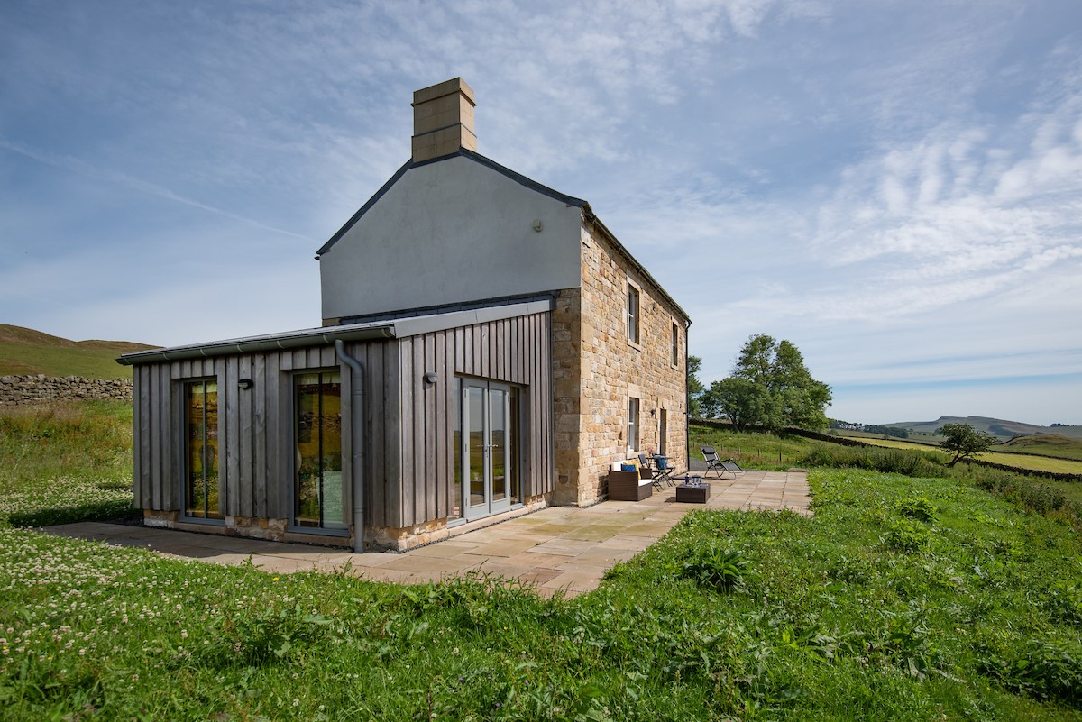 Lowtown Cottage - large spacious extension to the side of the property