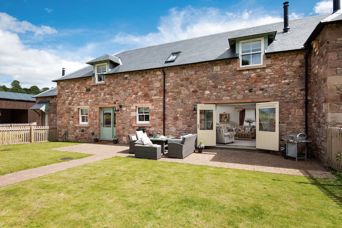 Dryburgh Steading Two - garden and outside seating area