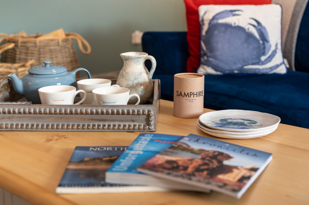 Samphire Barn - relax and unwind in the sitting room while enjoying a cup of tea