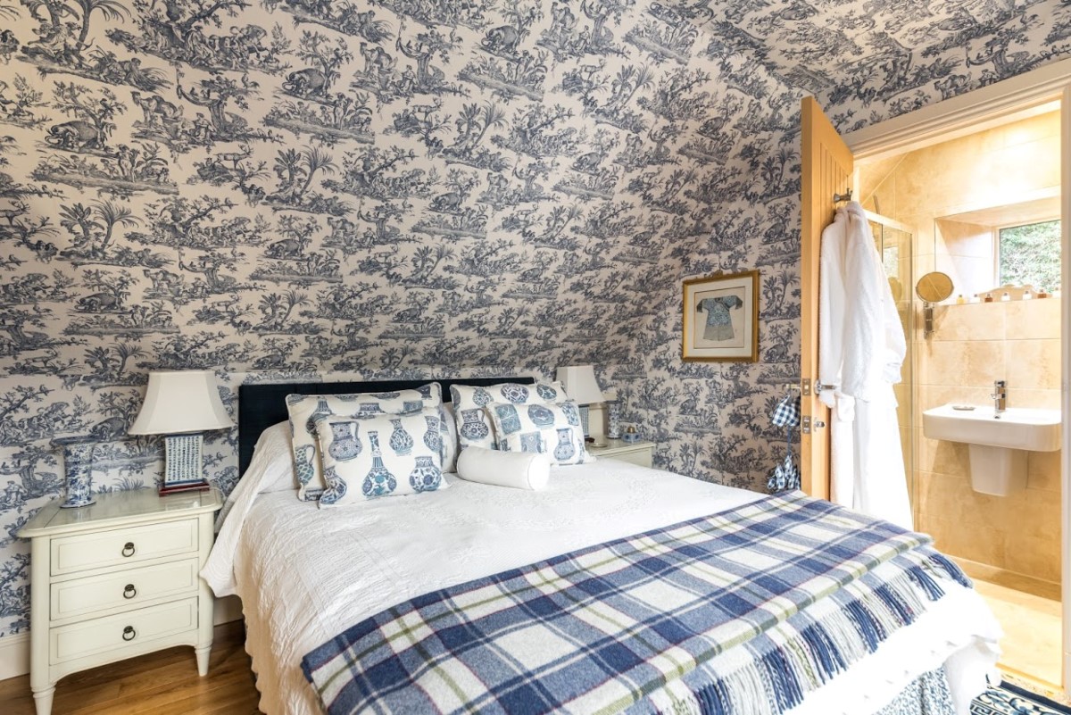 The Old Millhouse - The Toile de Jour Room with super king bed and en suite bathroom