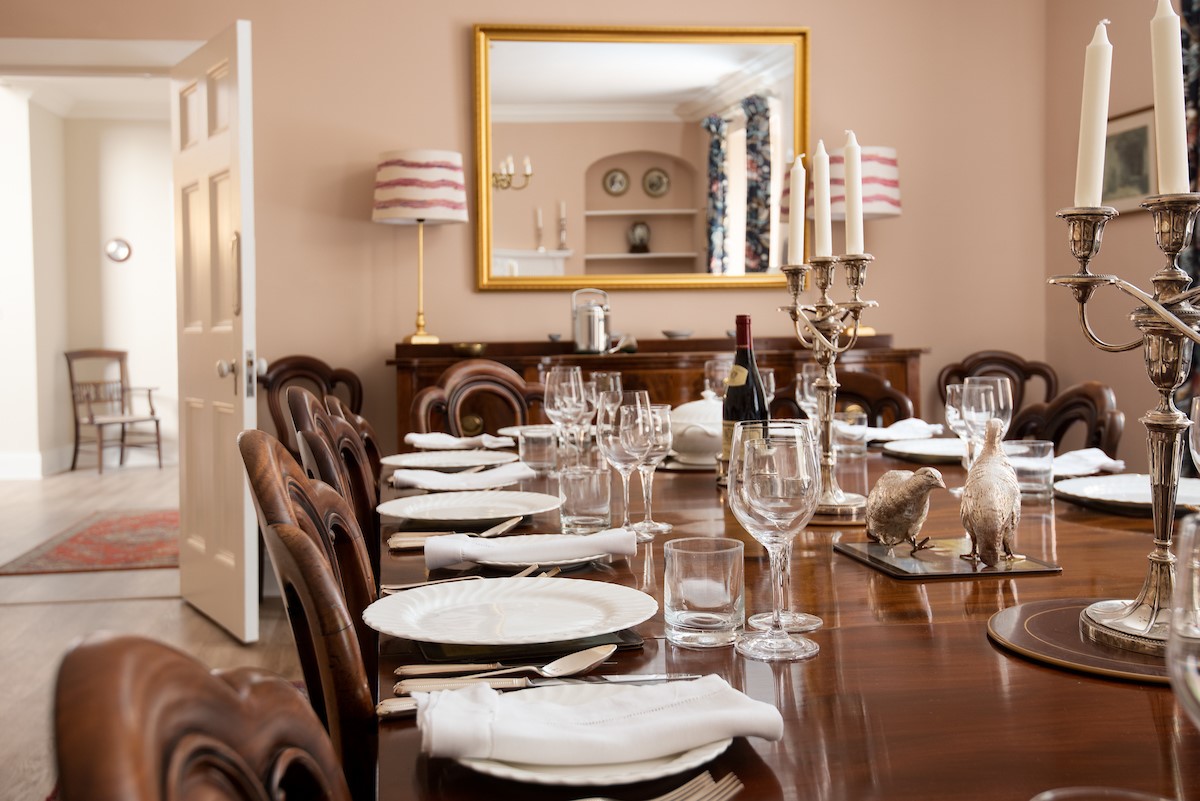 Wark Farmhouse - host dinner parties in the formal dining room