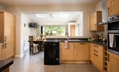 Royland Cottage - modern and fully equipped kitchen