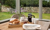 Aydon Castle Cottage - enjoy breakfast and a hot cup of coffee in the summer room