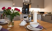 Byre - dining space in the kitchen with seating for four guests