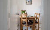 Windyrig - dining table