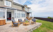 Sea Breeze - comfortable outdoor furniture for sunshine days