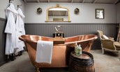 Wagtail - eye-catching free-standing copper bath