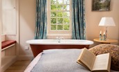 Lilylaw - feature claw-foot bath with fabulous views across parkland