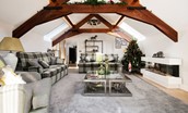 Roundhill Coach House - perfectly prepared for festive holidays with decorations throughout the lounge