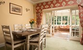 Eslington Lodge - dining room with seating for 6 guests
