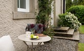 Pentland Cottage - enjoy your morning coffee in the garden