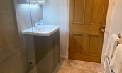 Chestnut Cottage - bathroom with walk-in shower