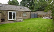 The Old School - fully-enclosed garden with an outside dining area, firepit and barbeque area