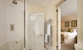 Crailing Coach House - bedroom two en suite bathroom (1)