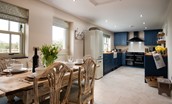 Goose Cottage - spacious open-plan kitchen and dining area to seat six
